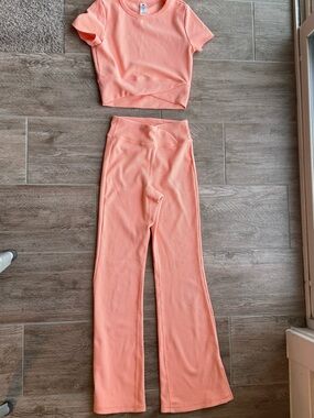 Yogalicious Peach Ribbed Set Girls Large
